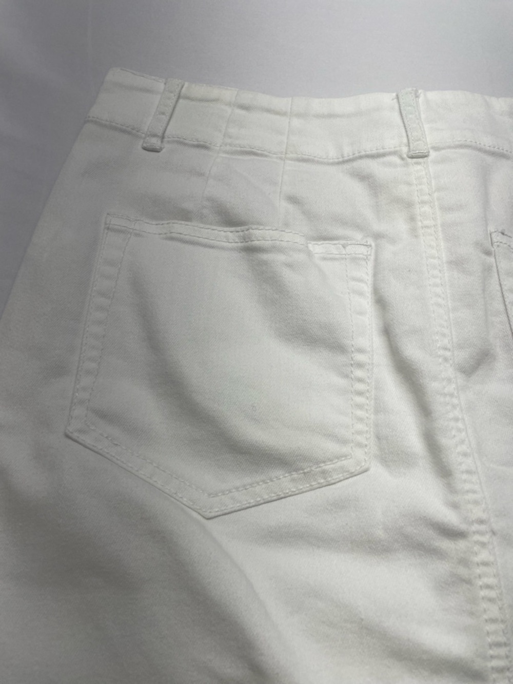J. Jill White Denim Smooth Fit skirt Size 4 - Picture 8 of 10